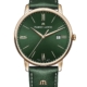 Green is the new black! Mit dieser ELIROS Date 40mm liegen Sie am Puls der Zeit: Das grüne Zifferblatt mit Sonnenschliff wird gefasst von einem roségoldfarben beschichteten Gehäuse, dessen Farbe auch von den Zeigern und Stundenmarkern wieder aufgenommen wird. Das Lederband in passendem Grün mit beigen Abnähern rundet den frischen, modernen Look der Uhr ab. Dank der Datumsanzeige auf 3 Uhr und des zuverlässigen Quarzwerks ist auch kompromisslose Funktionalität gegeben.